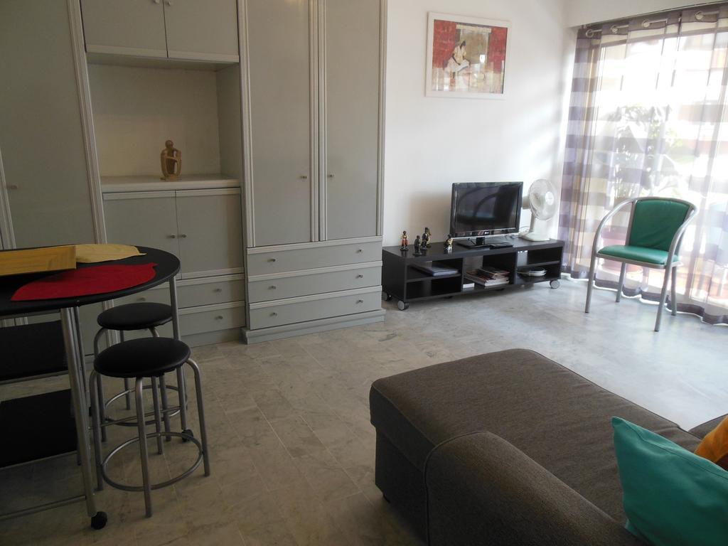 Appartement Silver La Régence Juan-les-Pins Habitación foto