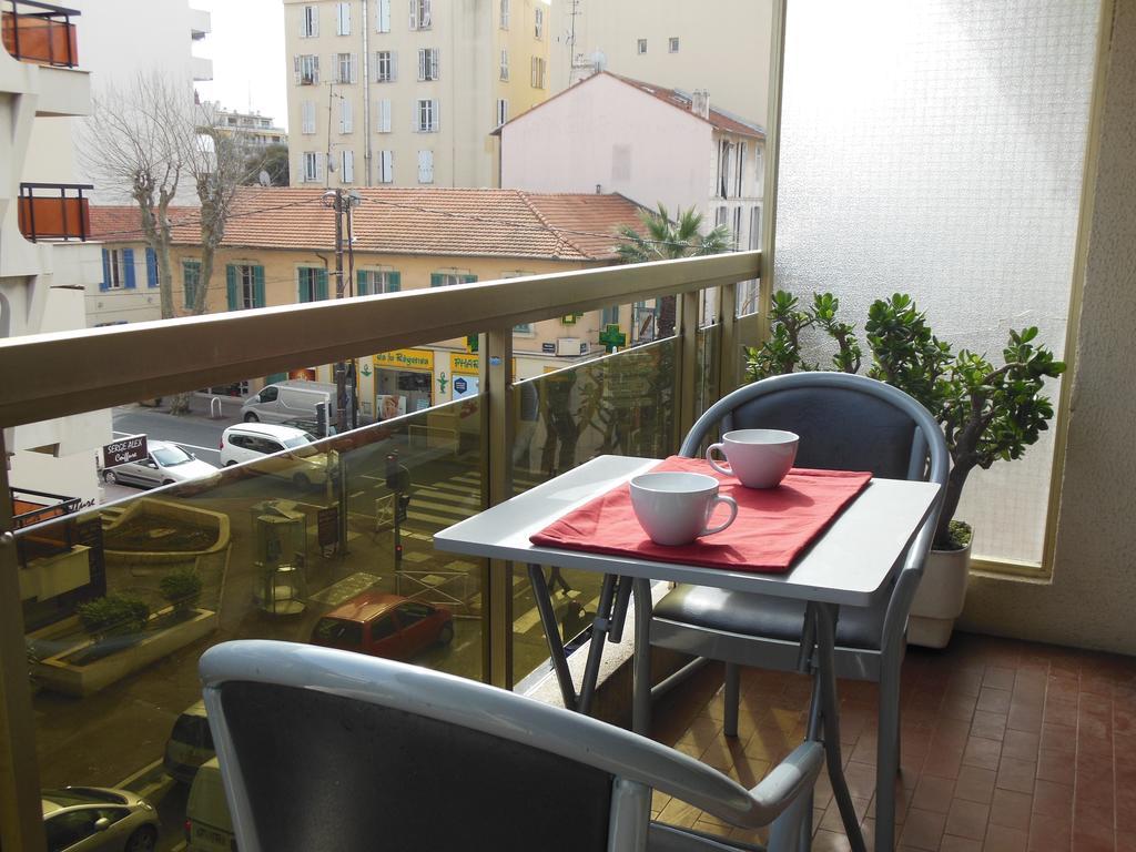 Appartement Silver La Régence Juan-les-Pins Habitación foto